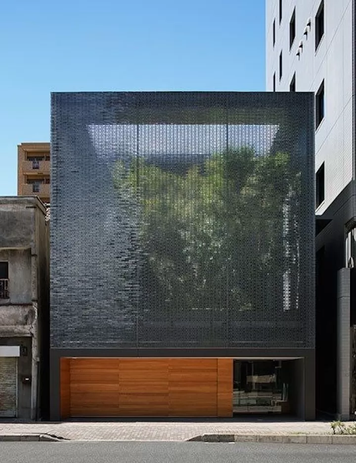 Thiết kế nhà Nhật hiện đại không sử dụng tường fusuma nhưng vẫn lựa chọn vật liệu gỗ cho trần và sàn