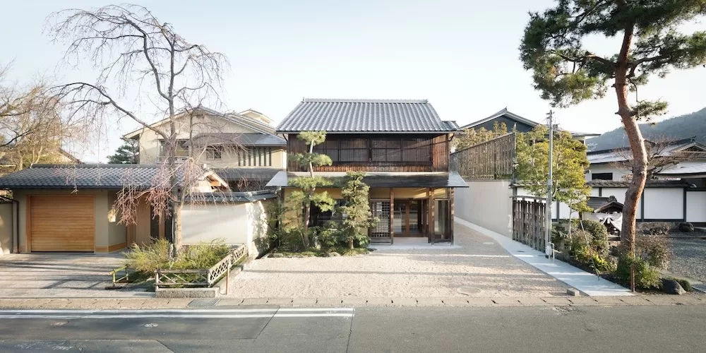 Mẫu nhà phố kiểu Nhật hiện đại 2 tầng kết hợp kinh doanh quán cafe