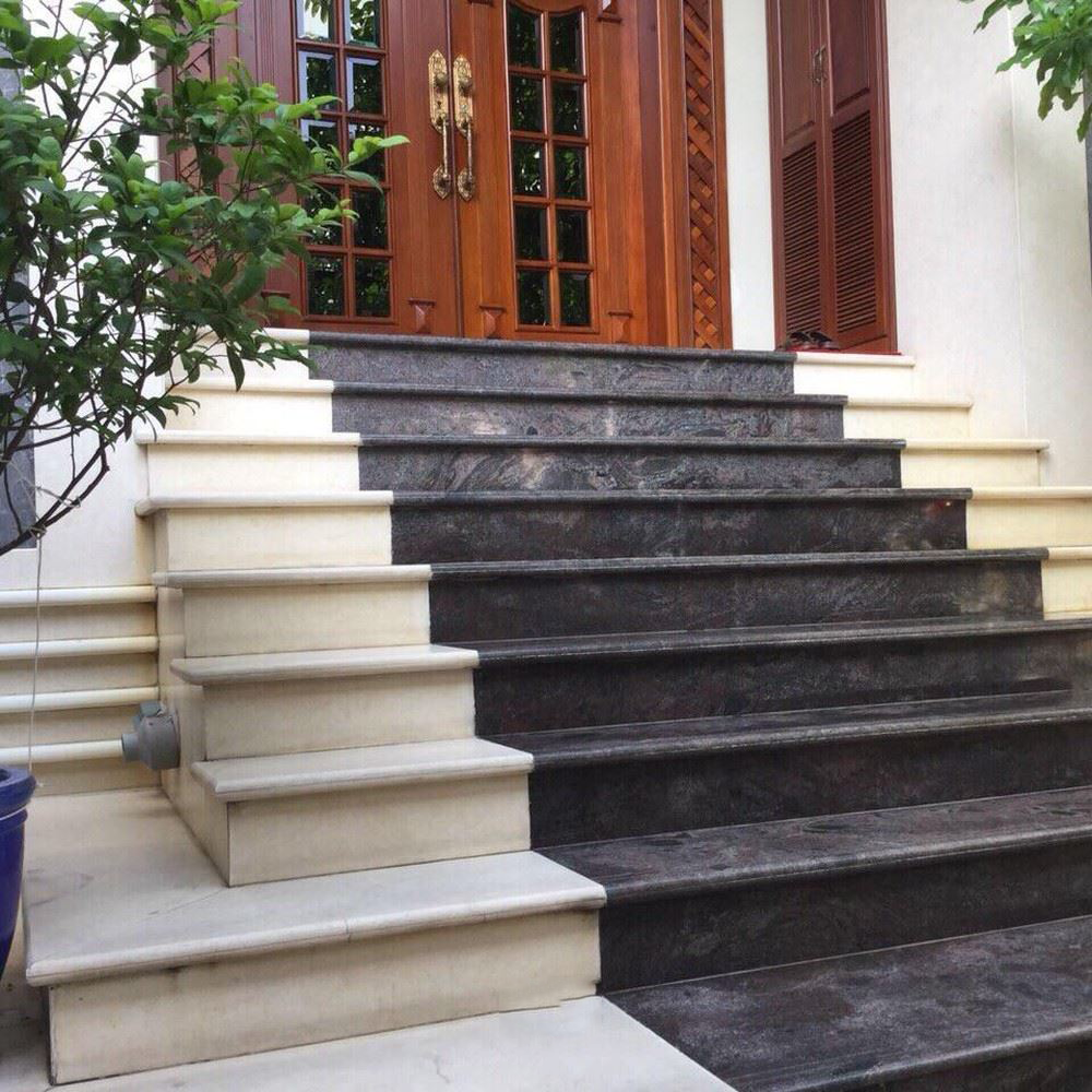 Bậc tam cấp còn gọi là bậc cửa, bậc cấp nhà